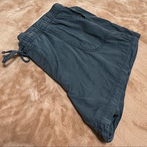 NWOT Gap Women’s Tencel Shorts, XXL